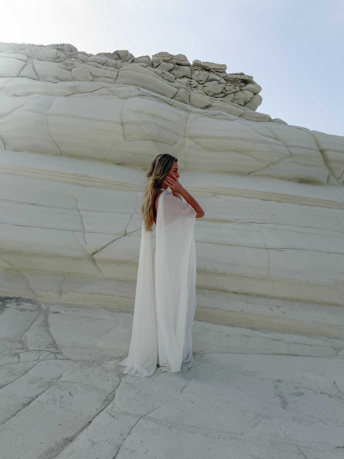 Medusa Cape White