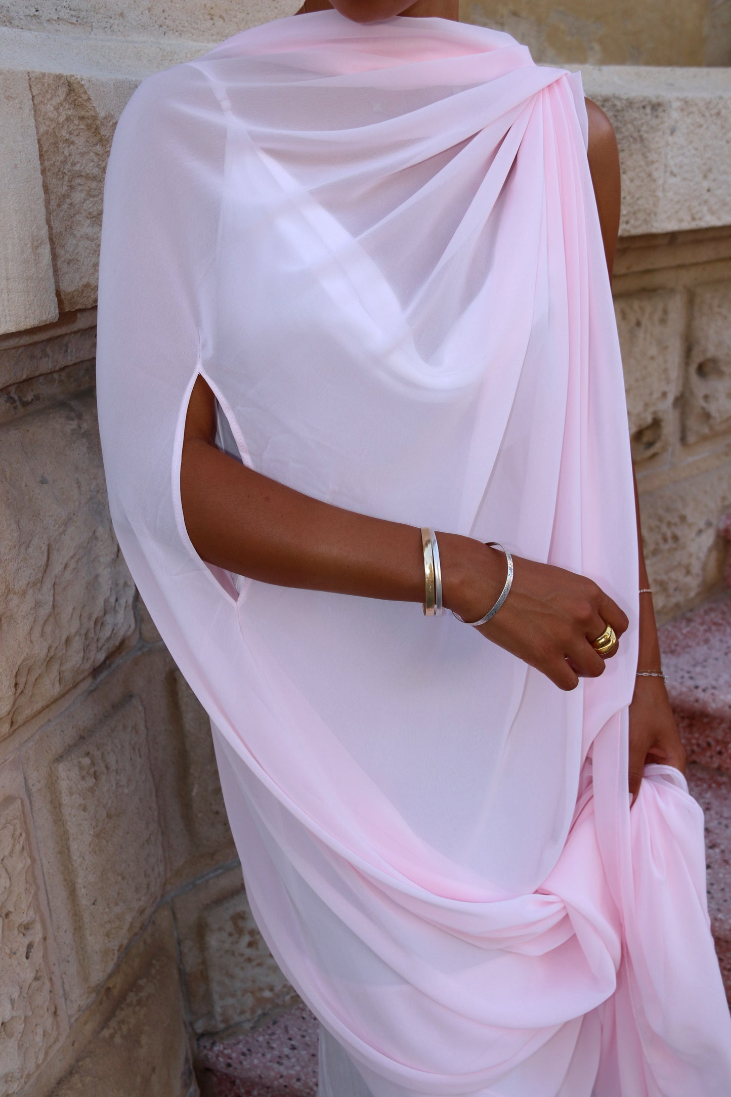 Medusa Cape Rosa