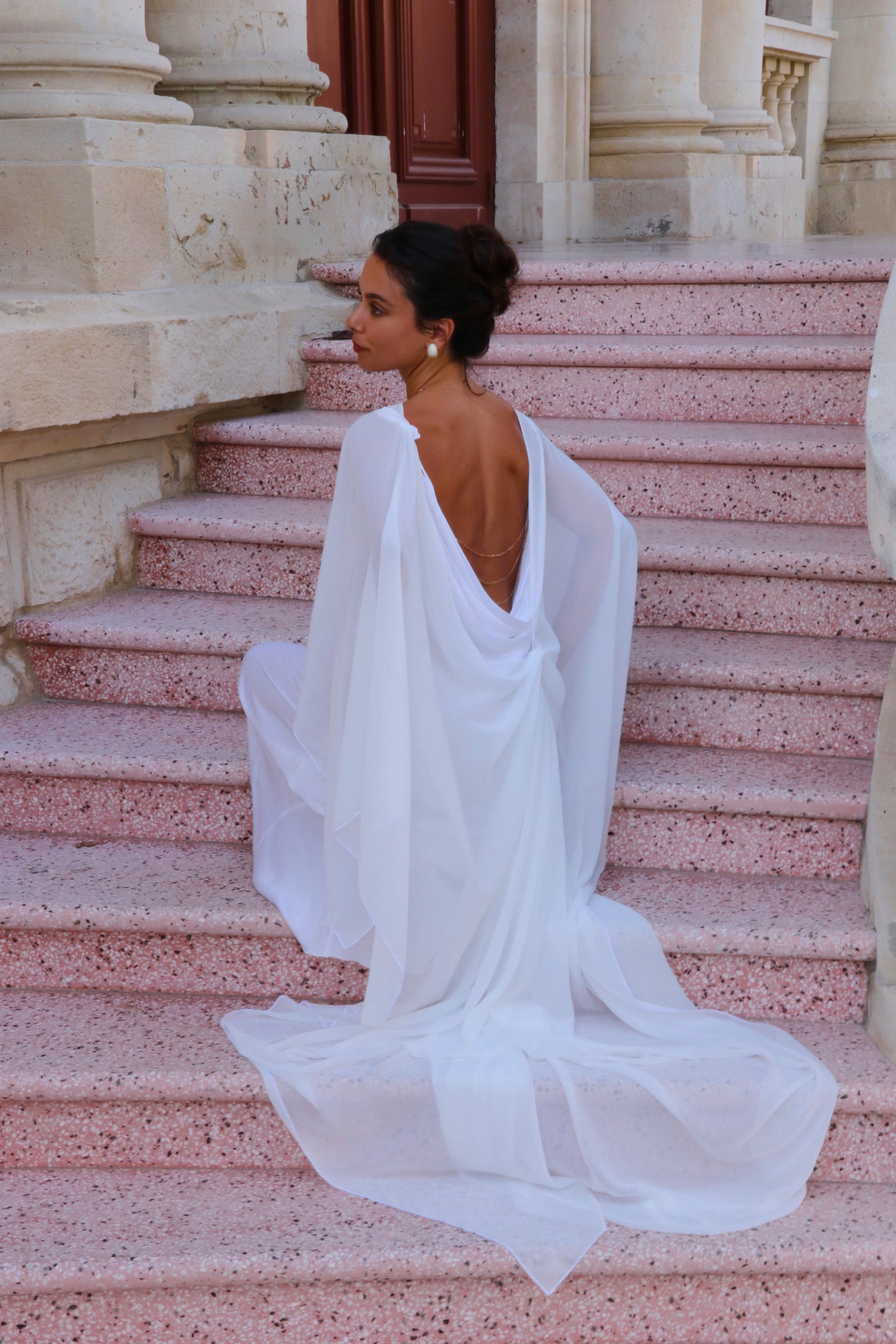 Delfino Cape White