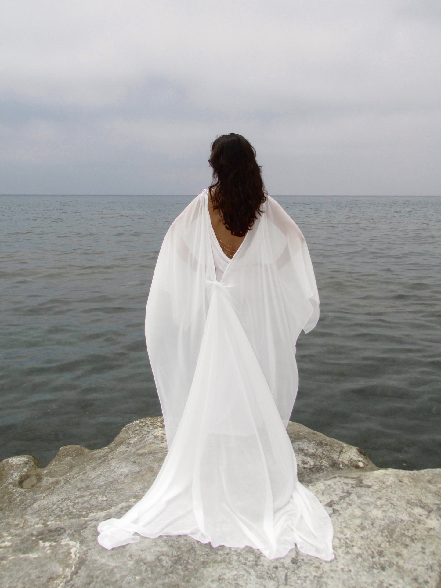 Delfino Cape White