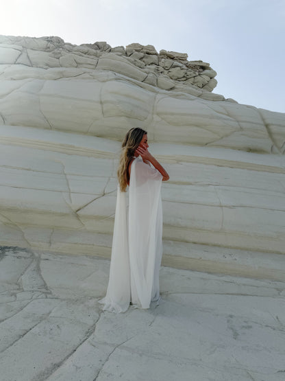 Medusa Cape White