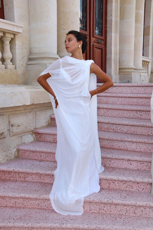 Medusa Cape White