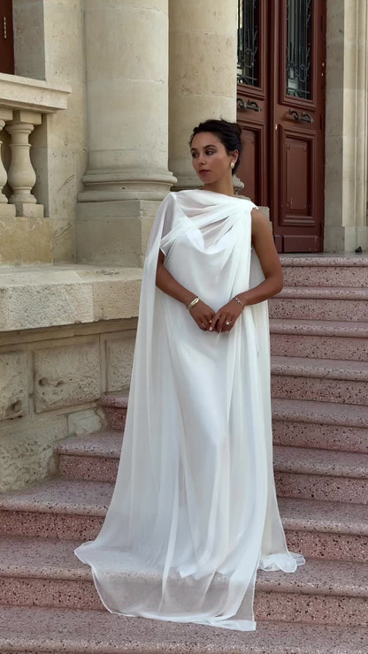 Medusa Cape White